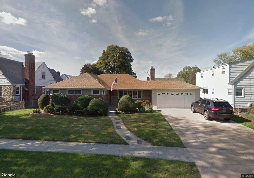 55 Mayfair Ave, West Hempstead, NY 11552 - photo 1