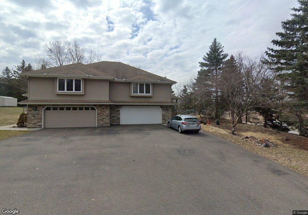 2585 Cedar Hills Dr, Hopkins, MN 55305 - photo 1