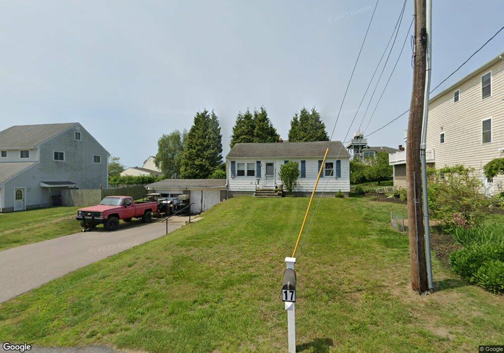 17 Pondview Ave, Westerly, RI 02891 - photo 1