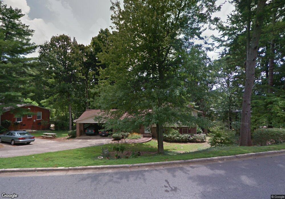 585 Mountain View Cir, Gainesville, GA 30501 - photo 1