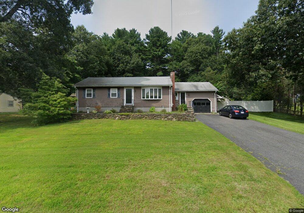 33 Strobus Ln, Ashland, MA 01721 - photo 1