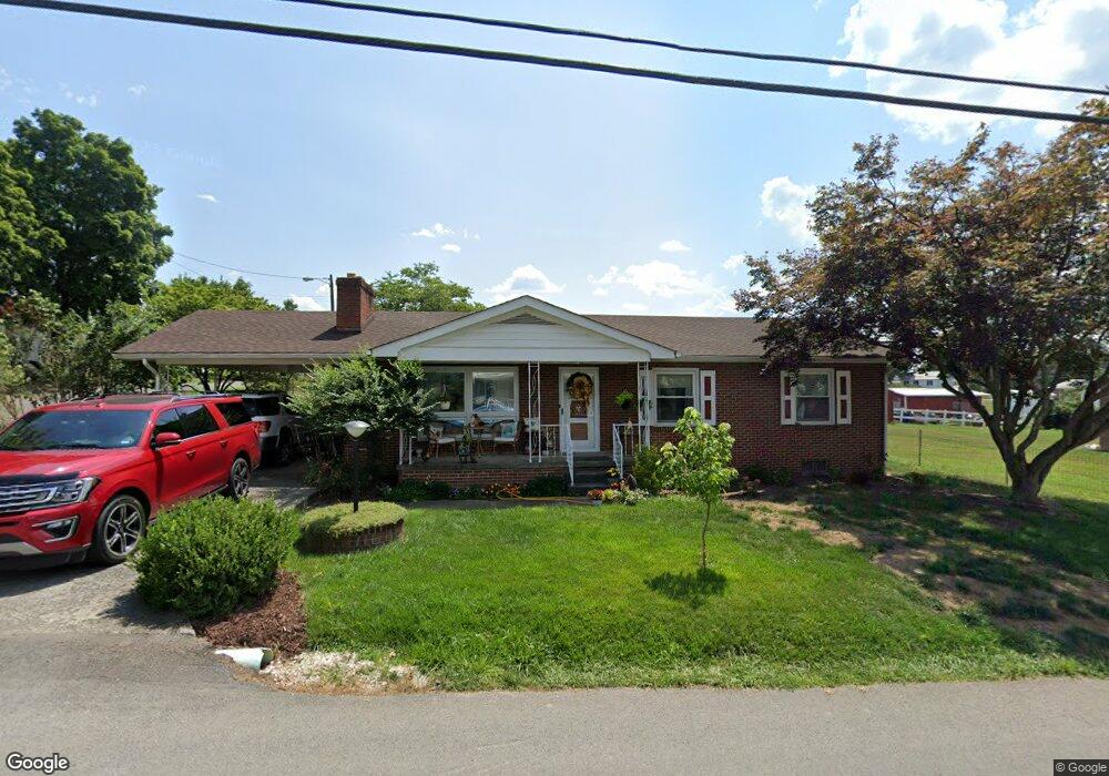 213 Jefferson St, Moorefield, WV 26836 - photo 1