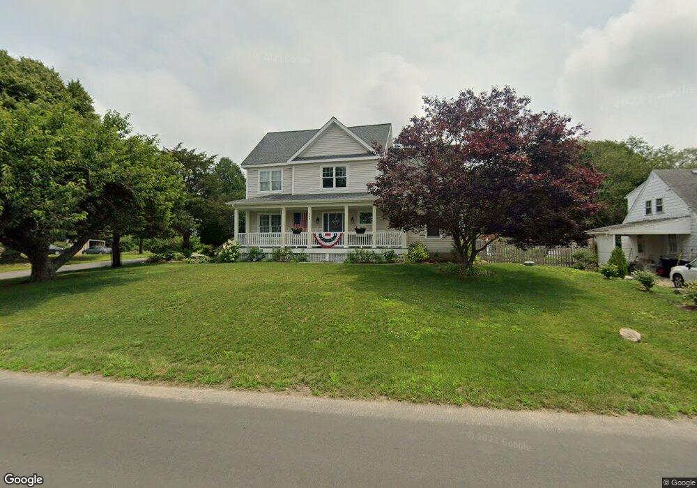 869 Smith Neck Rd, South Dartmouth, MA 02748 - photo 1