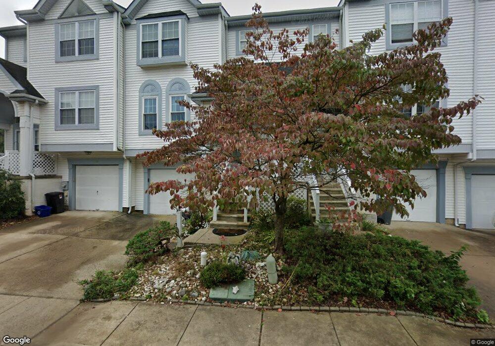 4001 Quaker Ct, North Wales, PA 19454 - photo 1