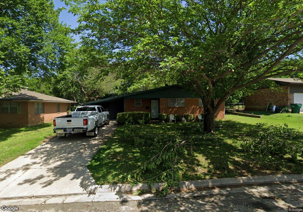 2105 Shipley St unit S, Gainesville, TX 76240 - photo 1