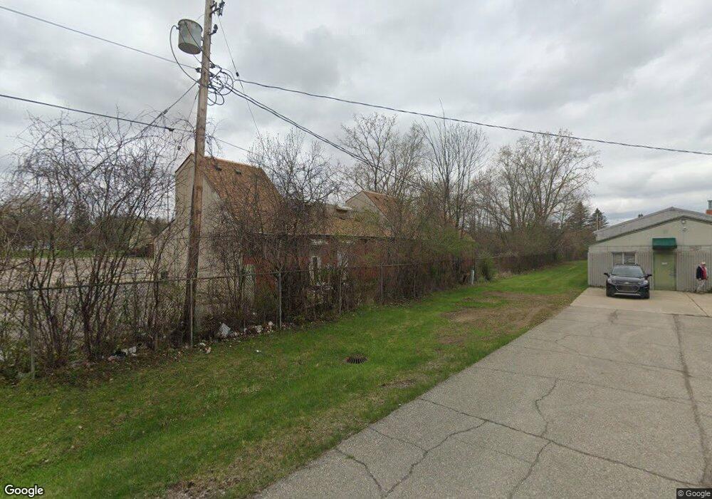 4564 Beecher Rd, Flint, MI 48532 - photo 1