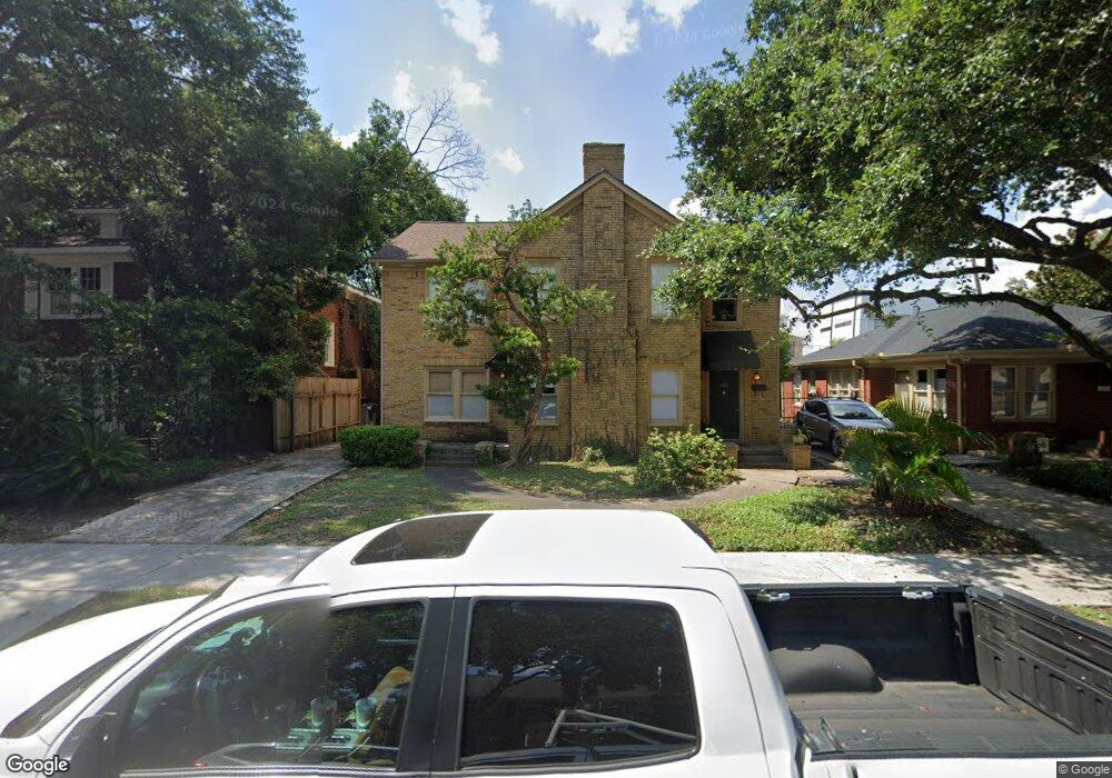 1729 Hawthorne St, Houston, TX 77098 - photo 1