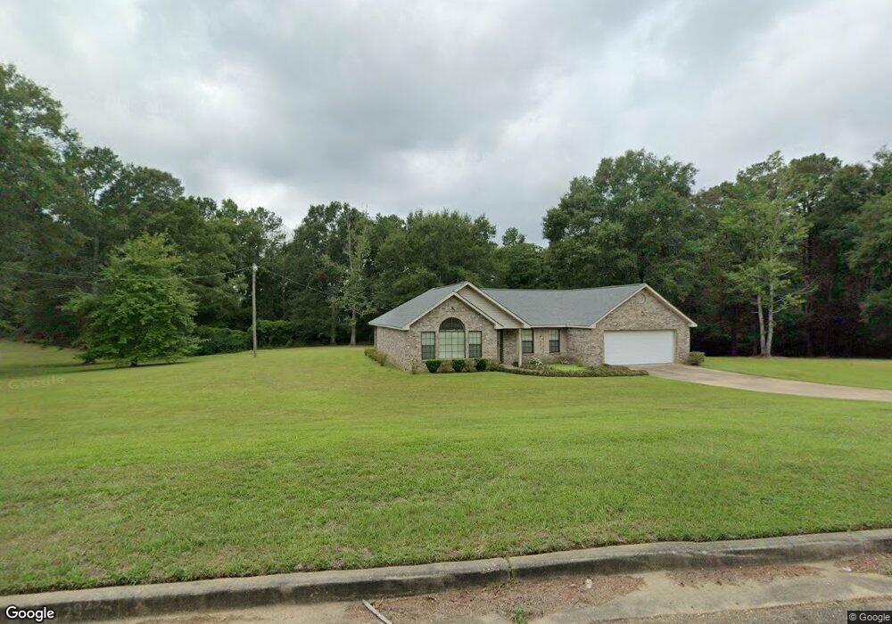 2109 Quinlivan Rd, McComb, MS 39648 - photo 1