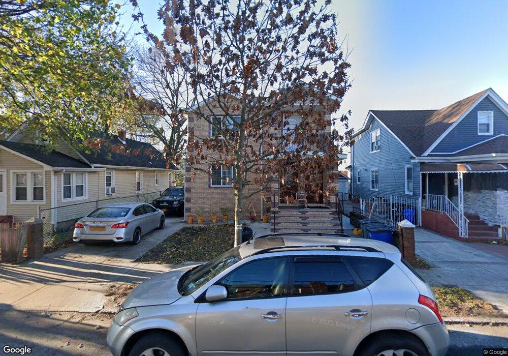 176-21 Sunbury Rd unit 2, Jamaica, NY 11434 - photo 1