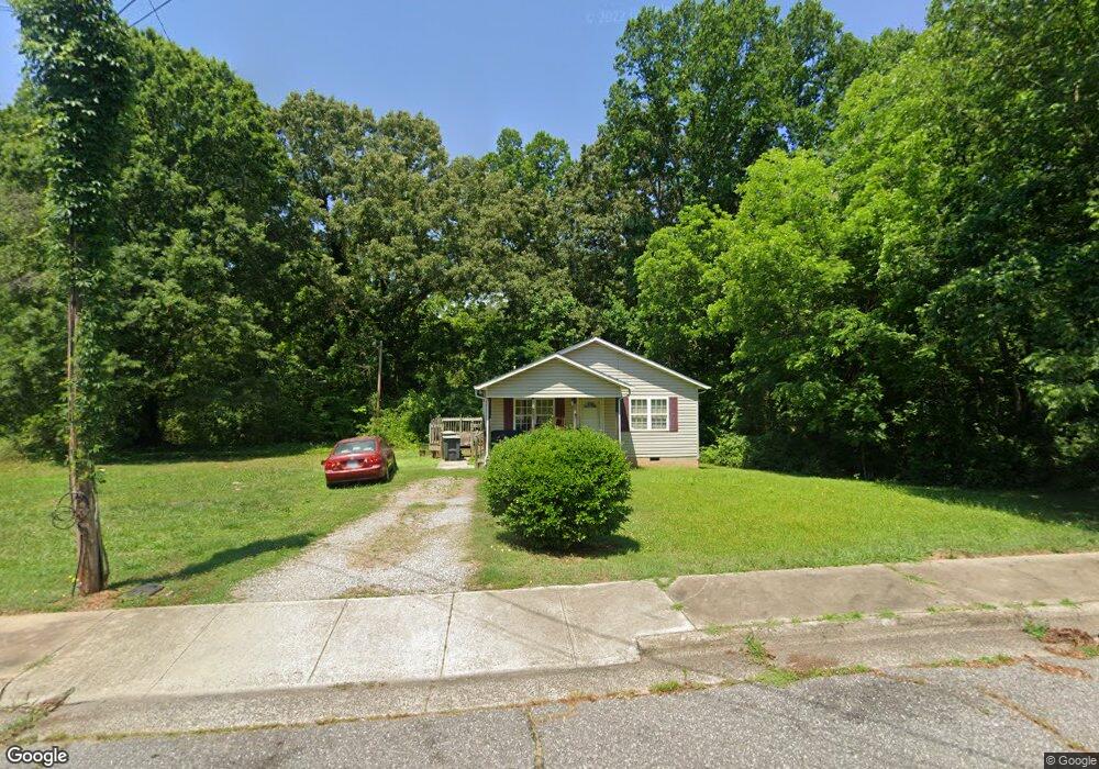 1304 Harris St, Statesville, NC 28677 - photo 1