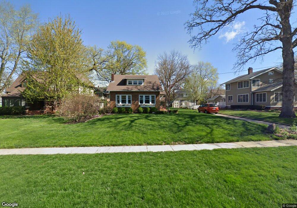 1012 S 6th Ave W, Newton, IA 50208 - photo 1