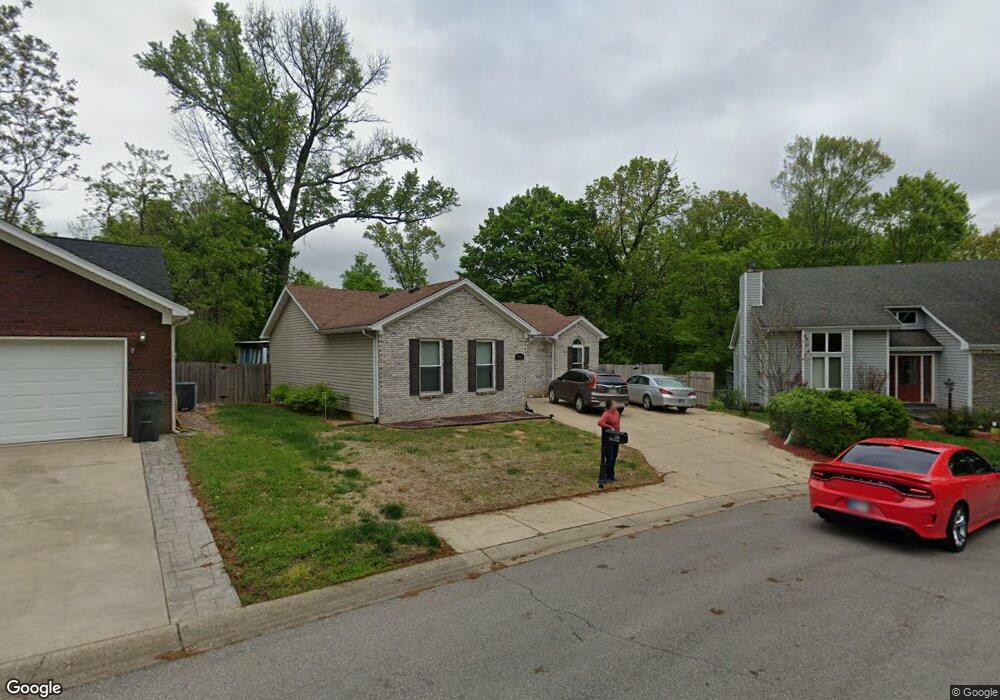 1566 Clifton Ave, New Albany, IN 47150 - photo 1