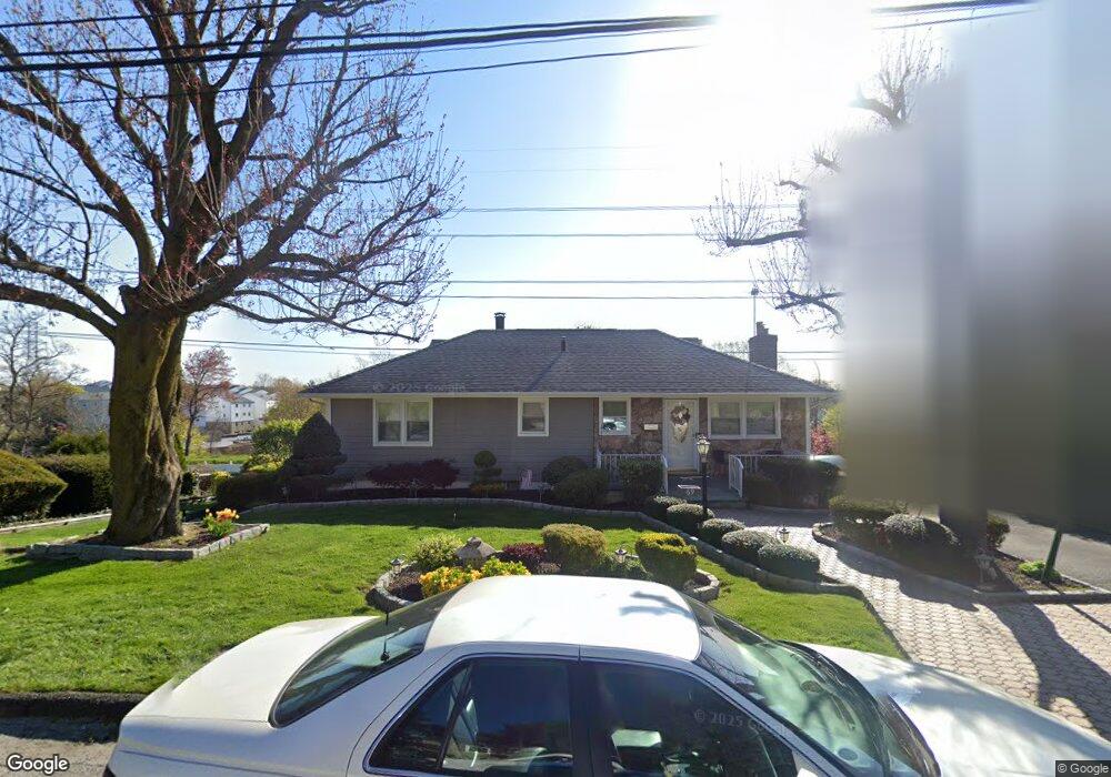 65 Roundhill Dr, Yonkers, NY 10710 - photo 1