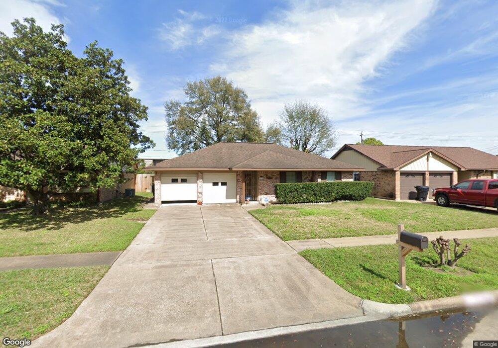 5734 Hoover St, Houston, TX 77092 - photo 1