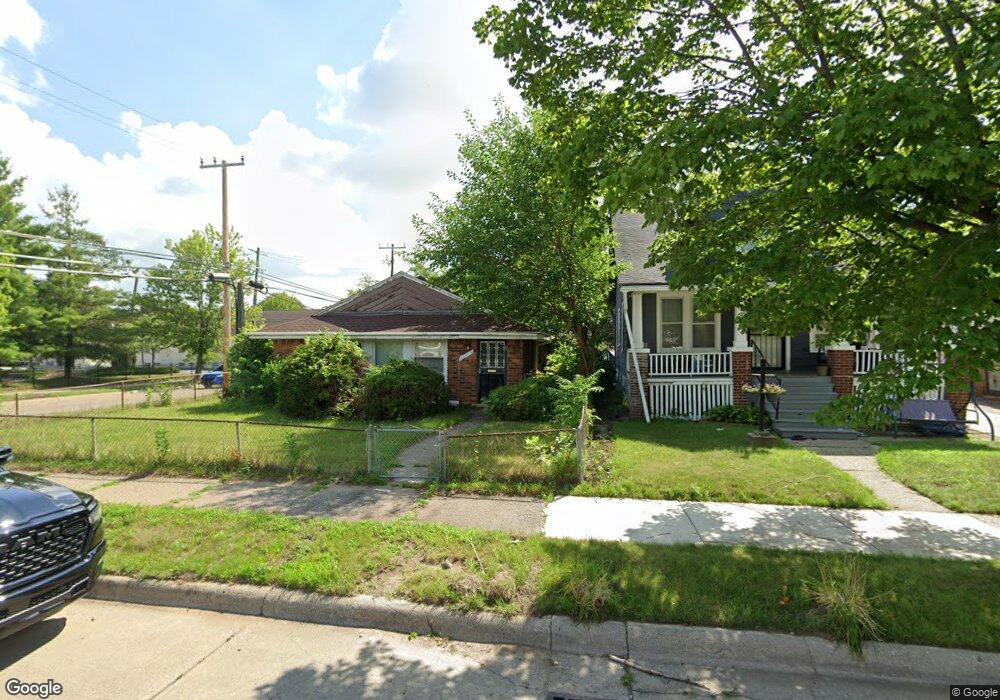 20056 Washburn St, Detroit, MI 48221 - photo 1
