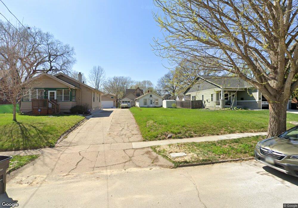 2204 39th St, Des Moines, IA 50310 - photo 1