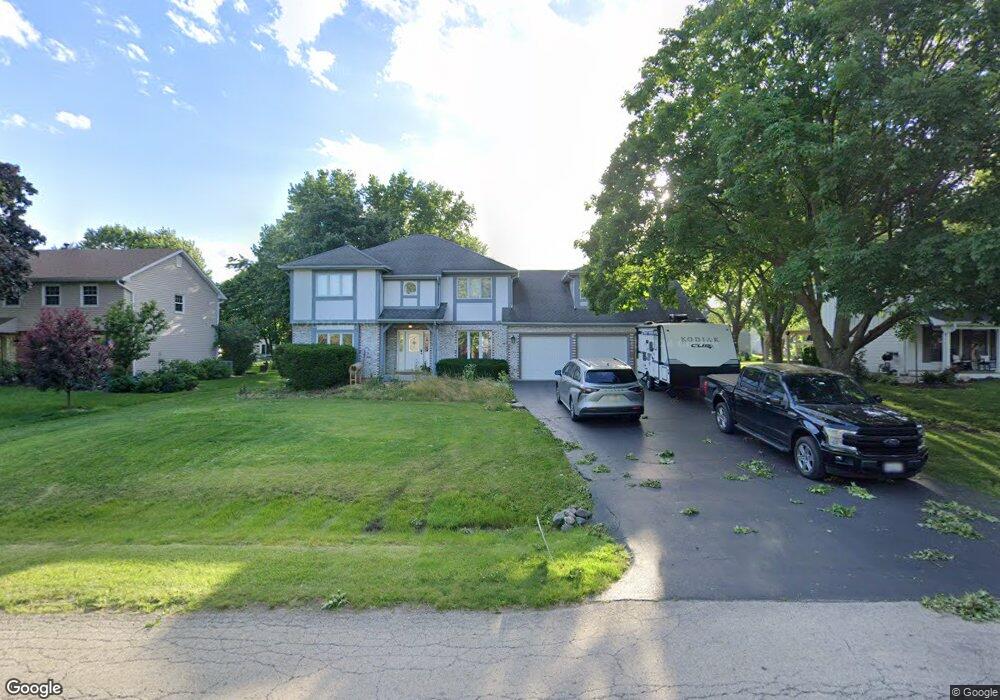 11S478 Mcgrath Ln, Naperville, IL 60564 - photo 1