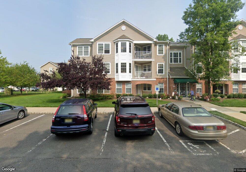 333 Mowat Cir unit 3, Trenton, NJ 08690 - photo 1