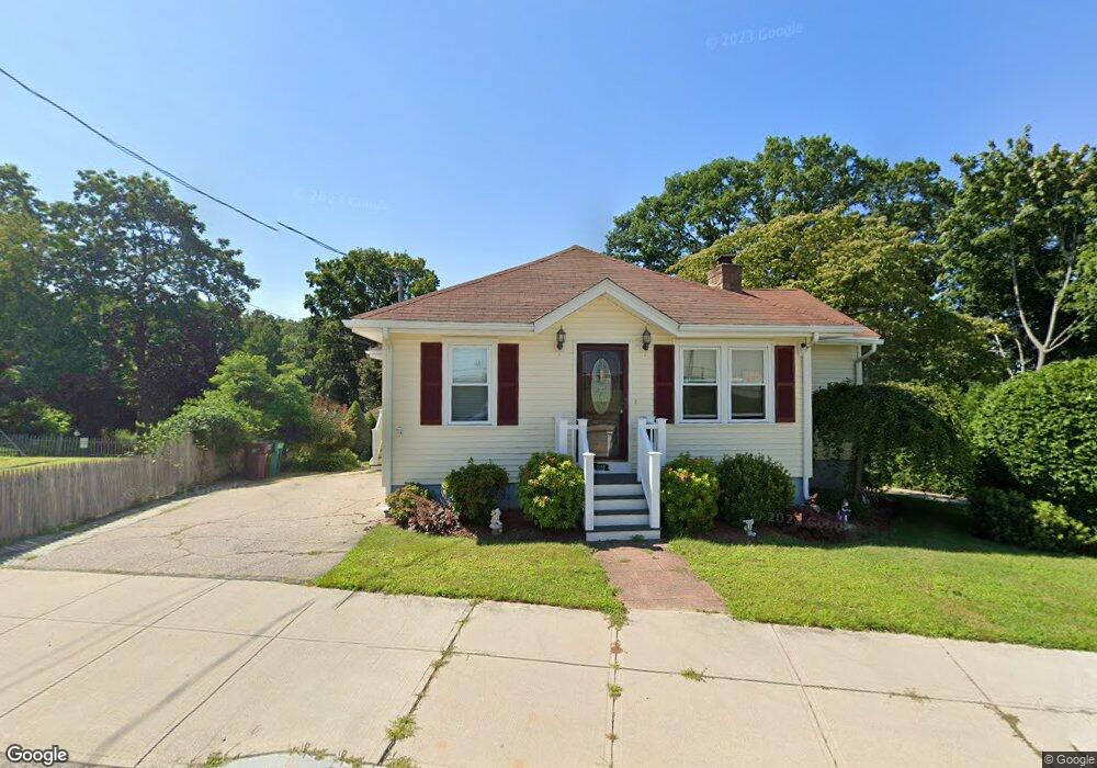 595 Logee St, Woonsocket, RI 02895 - photo 1