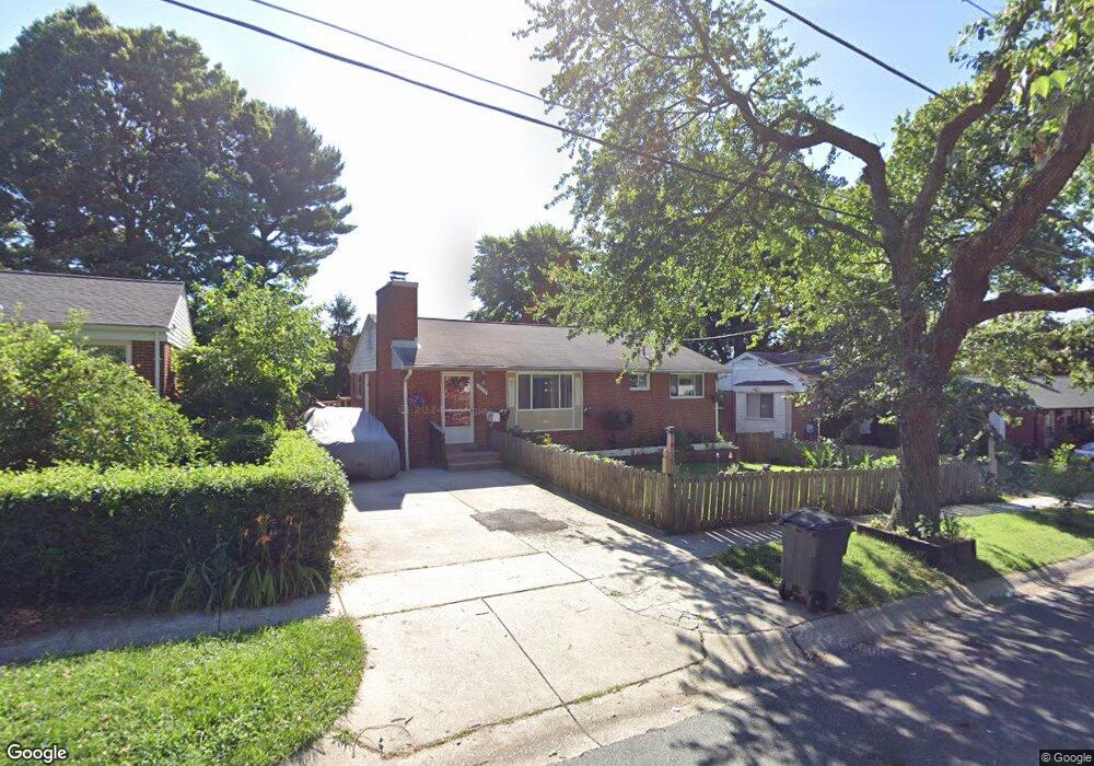 10209 Duvawn Place, Silver Spring, MD 20902 - photo 1