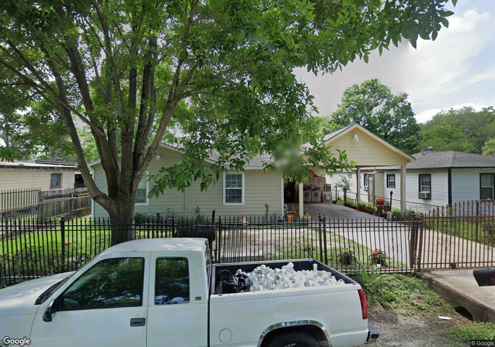 9641 Kentfield Dr, Houston, TX 77093 - photo 1