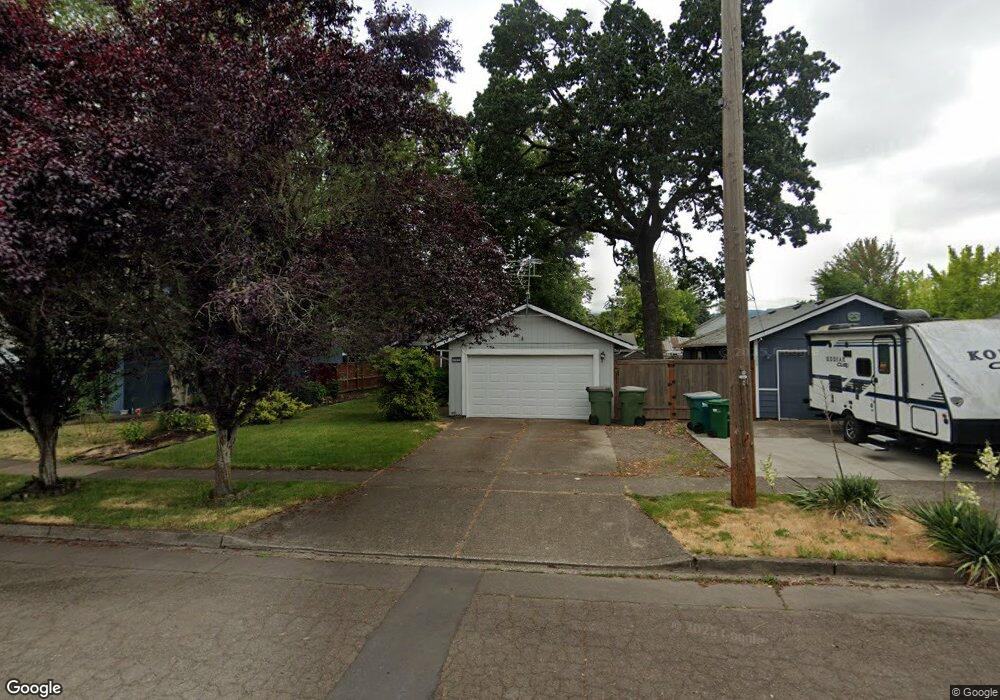 207 E North St, Newberg, OR 97132 - photo 1