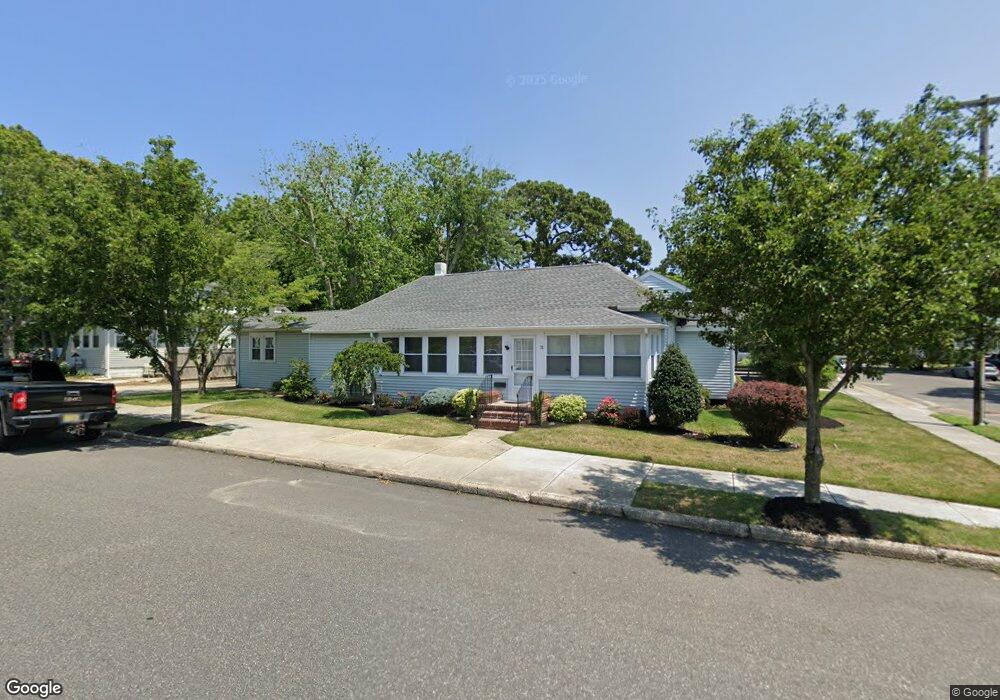 31 E Groveland Ave, Somers Point, NJ 08244 - photo 1