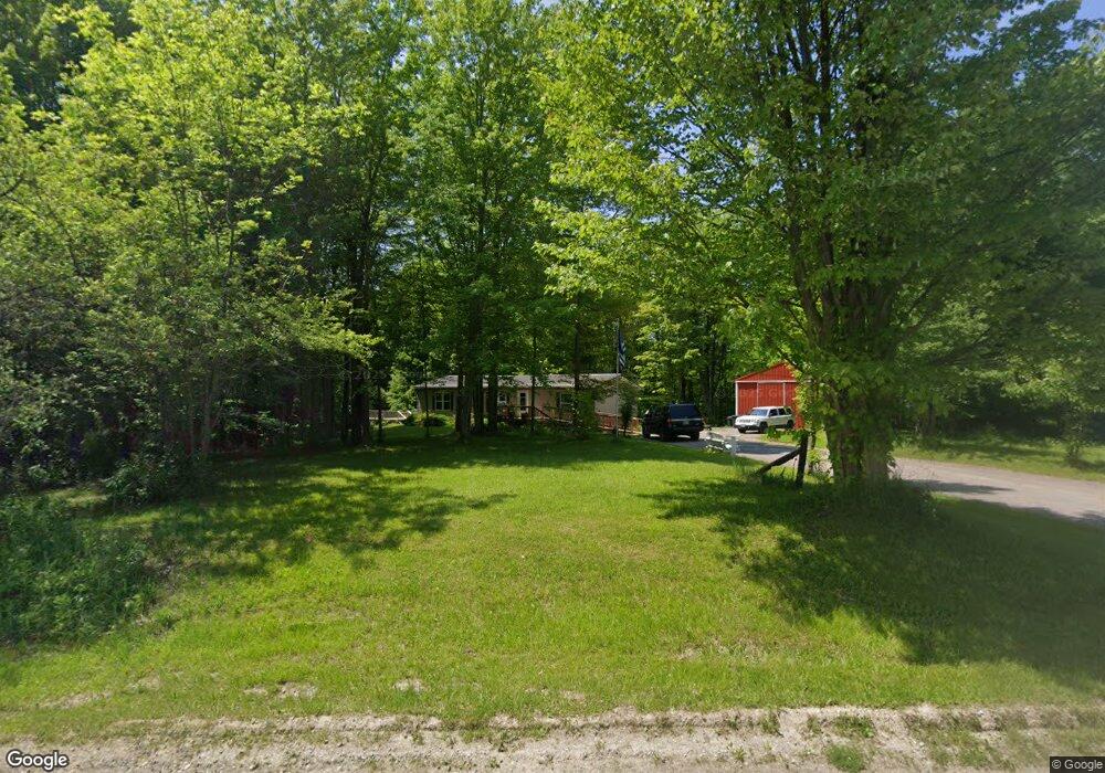 5421 Wetmore Rd, Conneaut, OH 44030 - photo 1