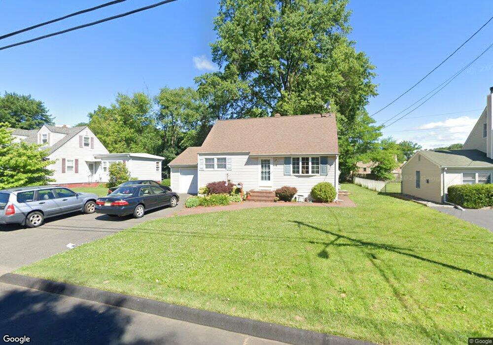 6 Stockton Rd, New Brunswick, NJ 08901 - photo 1
