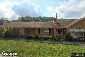953 Maple Fork Rd, Mount Hope, WV 25880