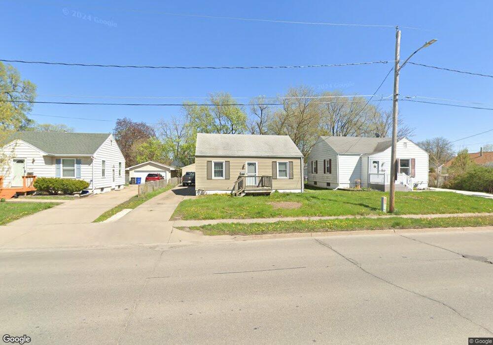 2115 Merle Hay Rd, Des Moines, IA 50310 - photo 1