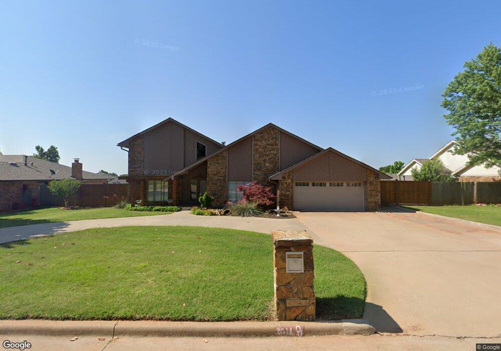 2014 Crossgate Rd, Duncan, OK 73533 - photo 1