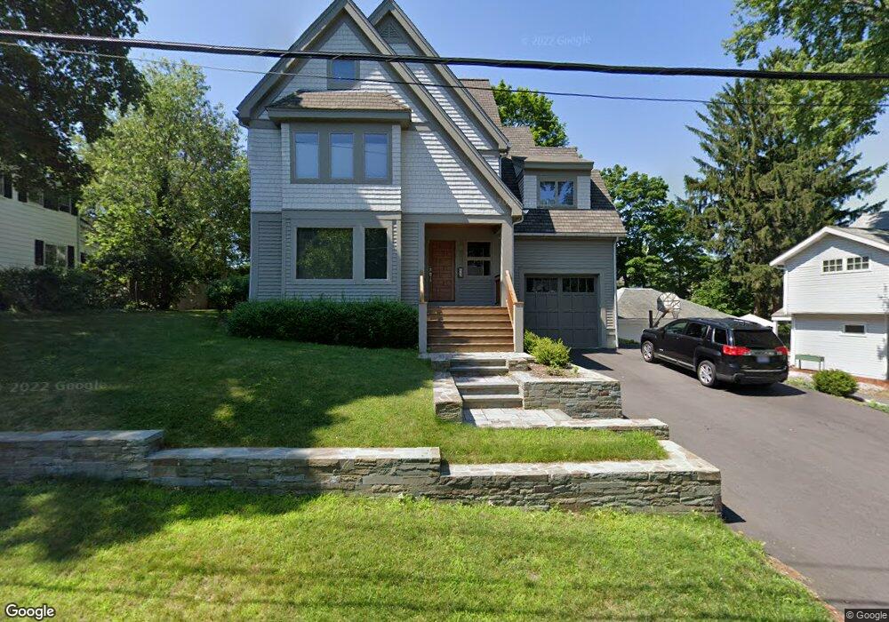 8 Lawrence Rd, Wellesley, MA 02482 - photo 1