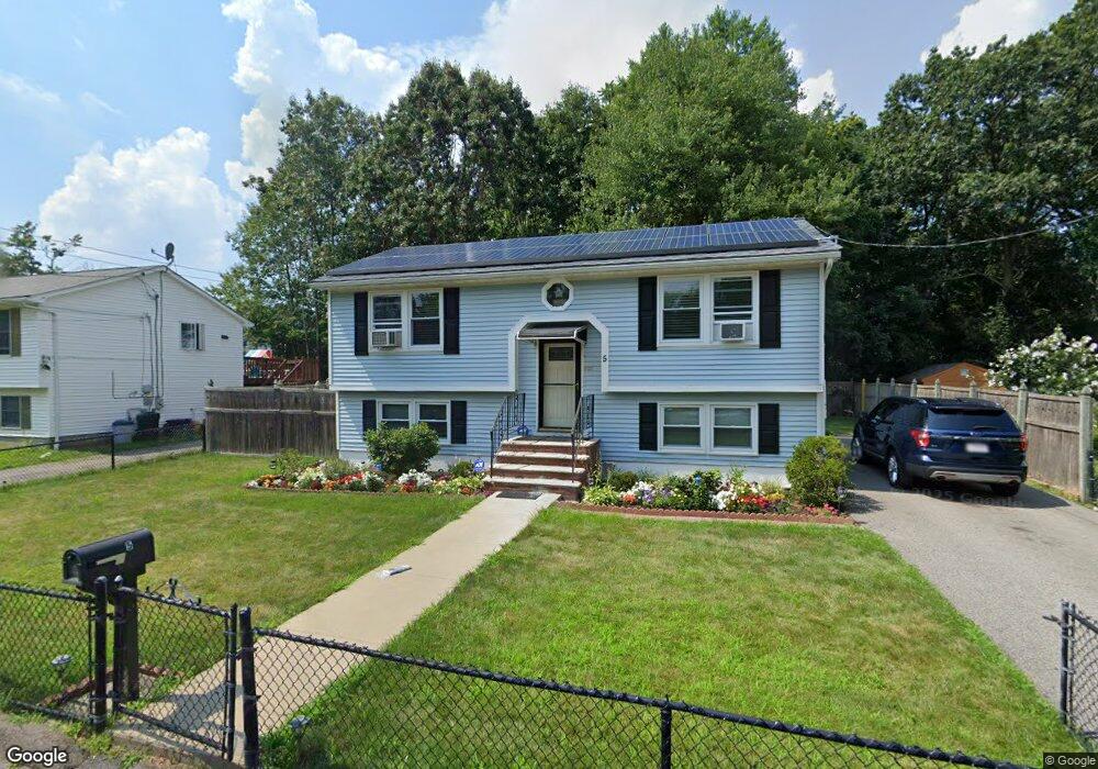 5 Humarock Way, Hyde Park, MA 02136 - photo 1