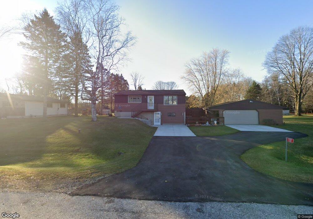 1721 Melody Ln, Two Rivers, WI 54241 - photo 1