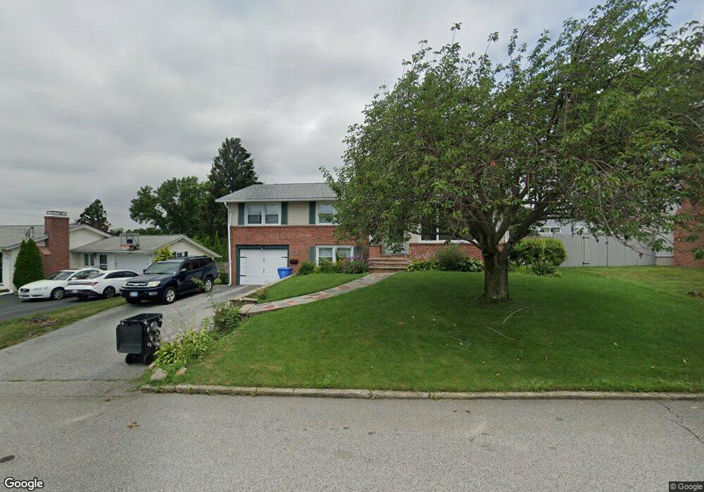 73 Longview Dr, Cranston, RI 02920 - photo 1