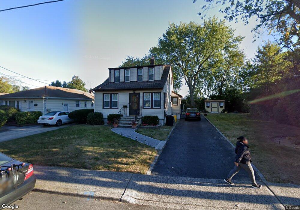 25 Prospect Ave, Lynbrook, NY 11563 - photo 1