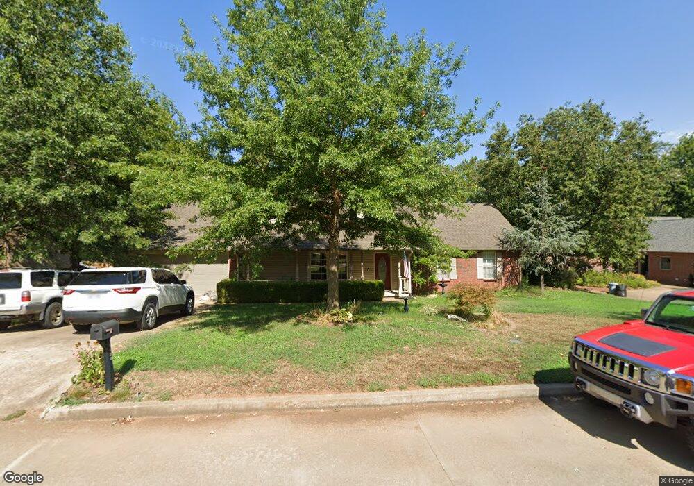 1024 N Douglas Dr, Claremore, OK 74017 - photo 1