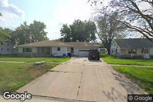 404 N 3rd St, Plainview, NE 68769
