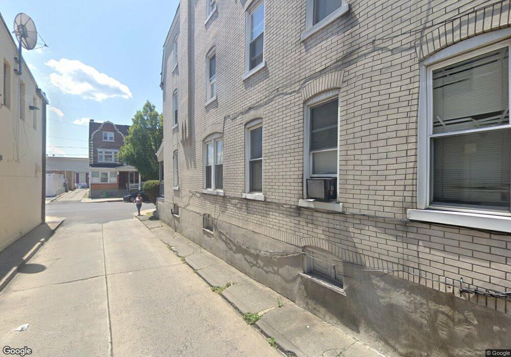 713 W Tilghman St, Allentown, PA 18102 - photo 1