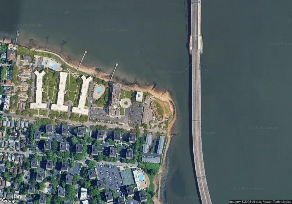 16703 Powells Cove Blvd unit BLVD, Whitestone, NY 11357 - photo 1