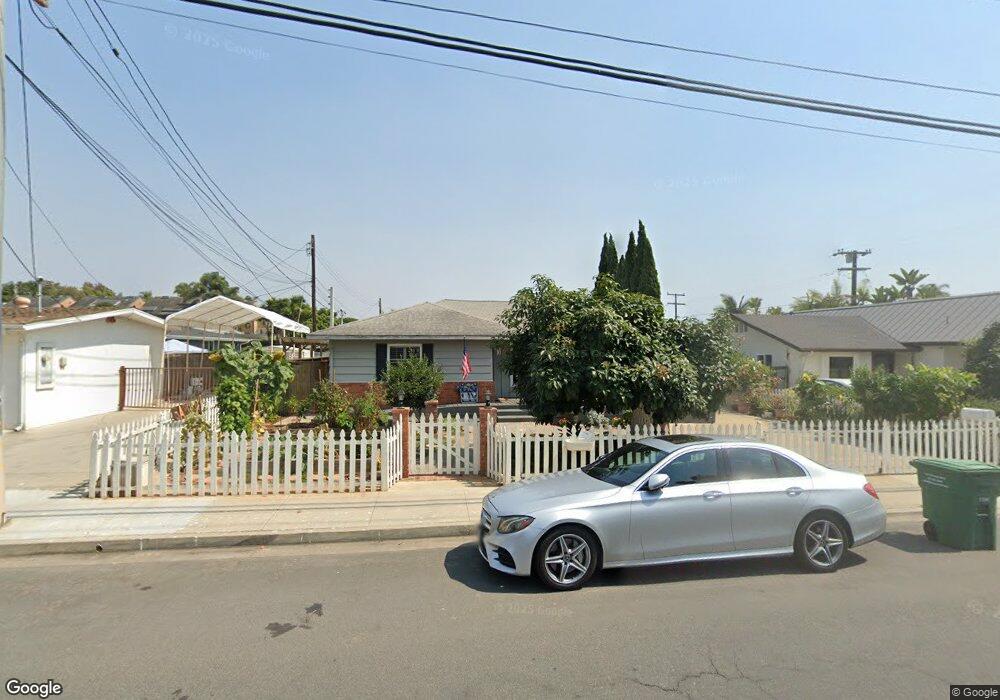 527 Chinquapin Ave, Carlsbad, CA 92008 - photo 1