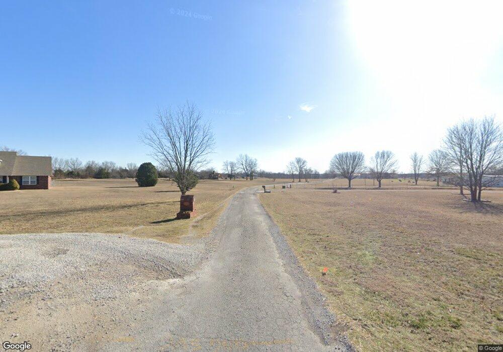 2219 S Locust St, Skiatook, OK 74070 - photo 1