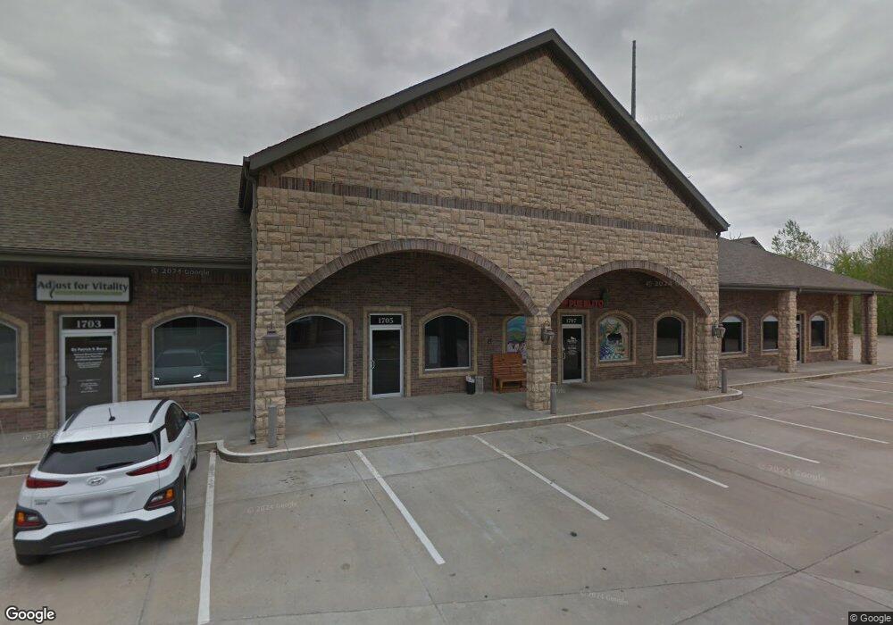 1705 Forest Hills Blvd, Bella Vista, AR 72715 - photo 1