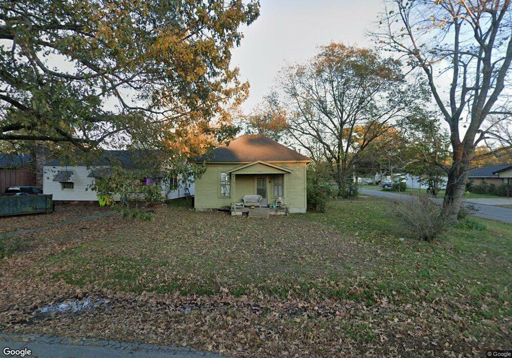 1411 S Maple St, Stuttgart, AR 72160 - photo 1