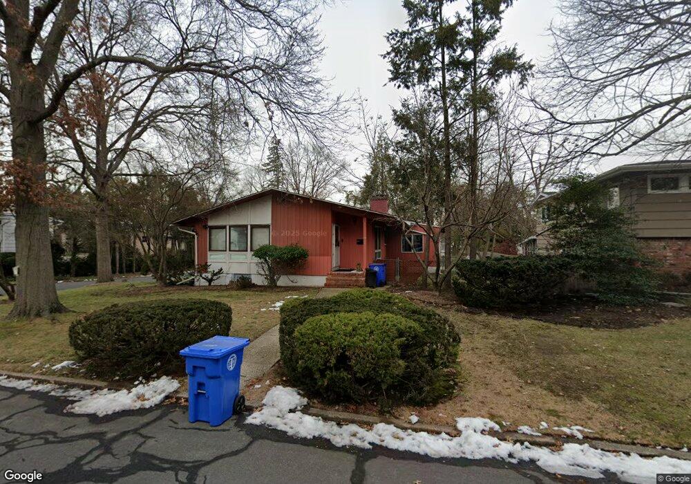 19 Willow Ln, Tenafly, NJ 07670 - photo 1
