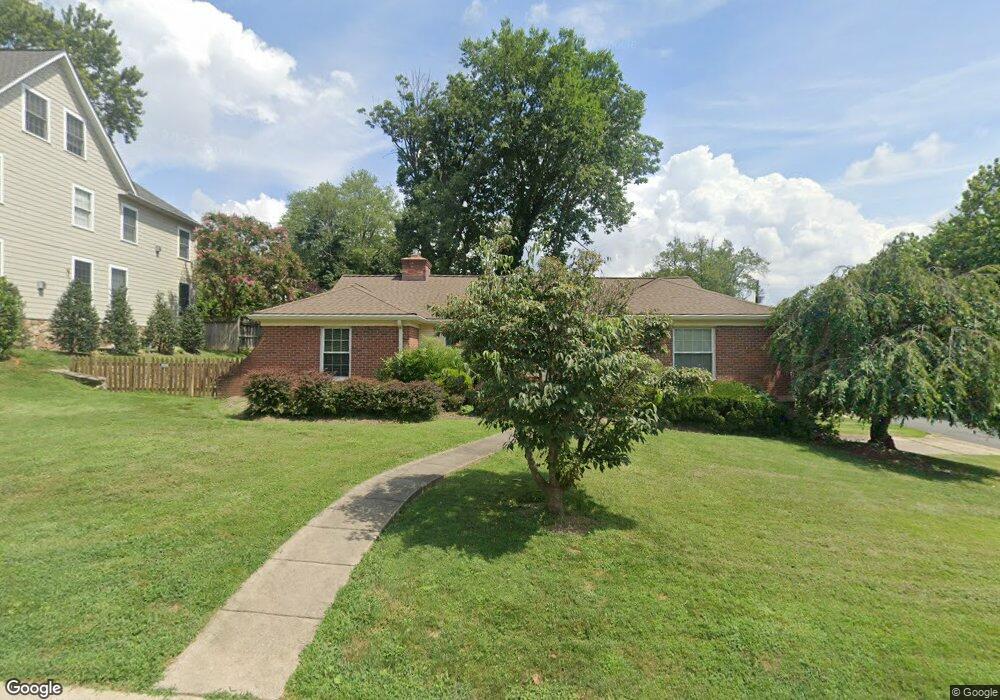 7101 Brennon Ln, Chevy Chase, MD 20815 - photo 1