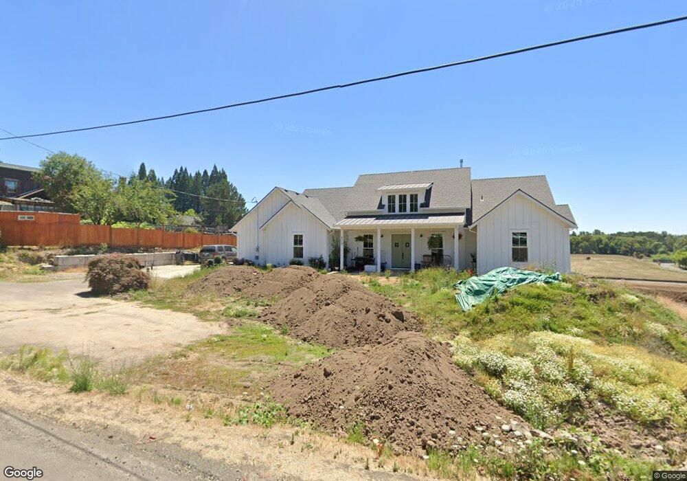 832 W Main St, Carlton, OR 97111 - photo 1