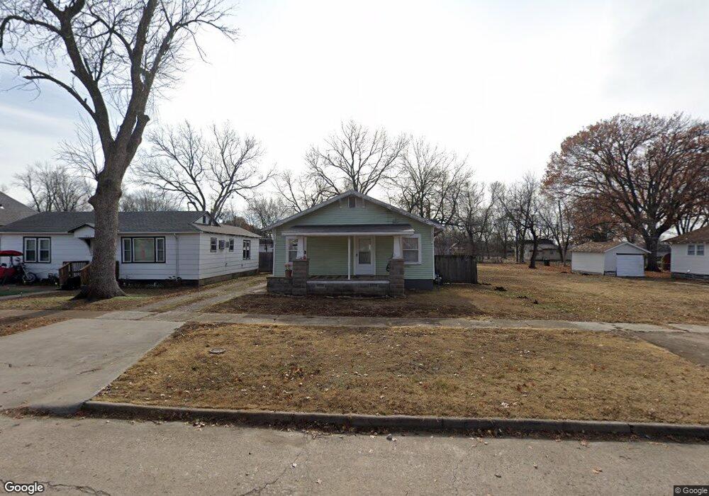 1610 Partridge Ave, Parsons, KS 67357 - photo 1