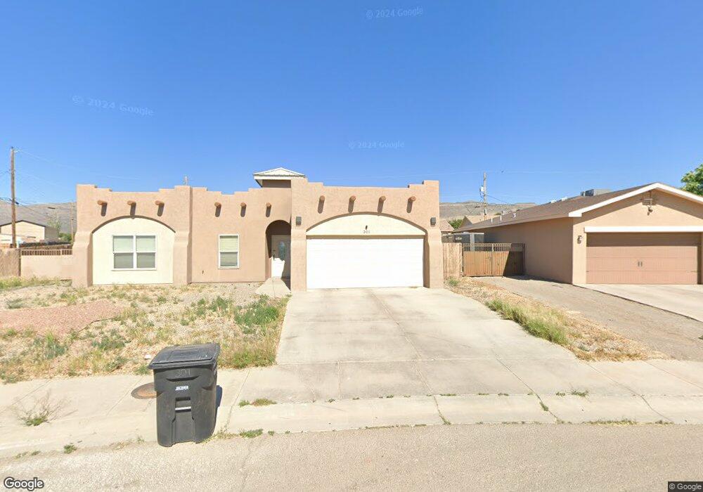 301 Coronado Dr unit 2, Alamogordo, NM 88310 - photo 1